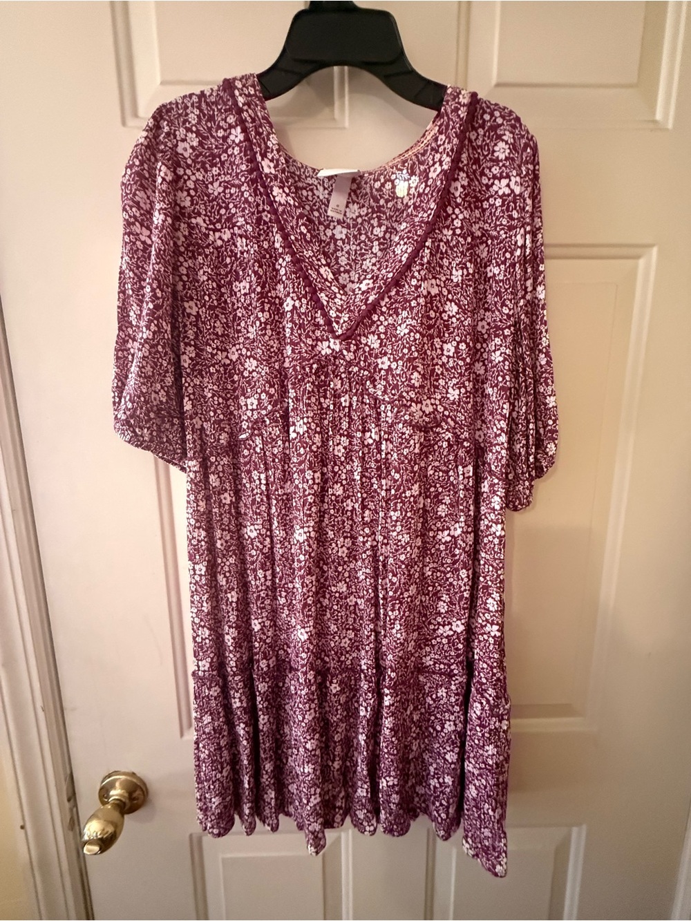 Knox Rose Plum Floral V-Neck Tunic